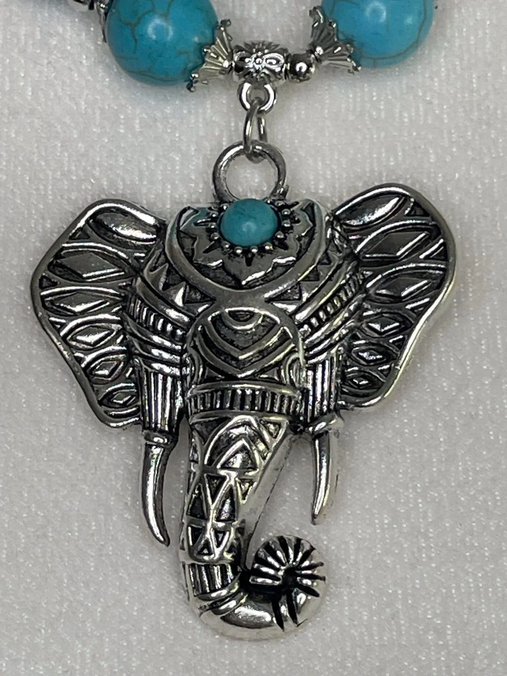 Turquoise Beaded Siver Elephant Pendant Necklace